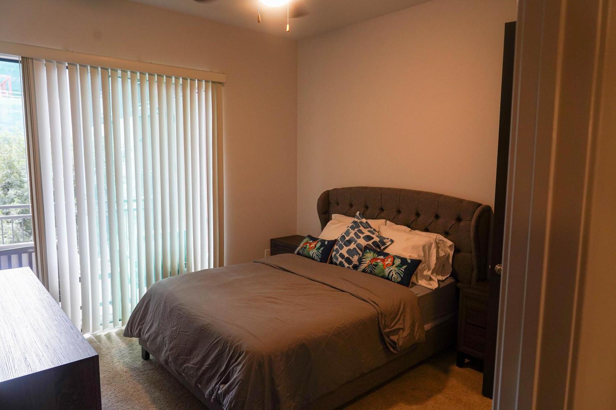 Luxury Designed 2 Bedrooms Part Hotel In Woodland Hills Ca Лос Анджелис Екстериор снимка